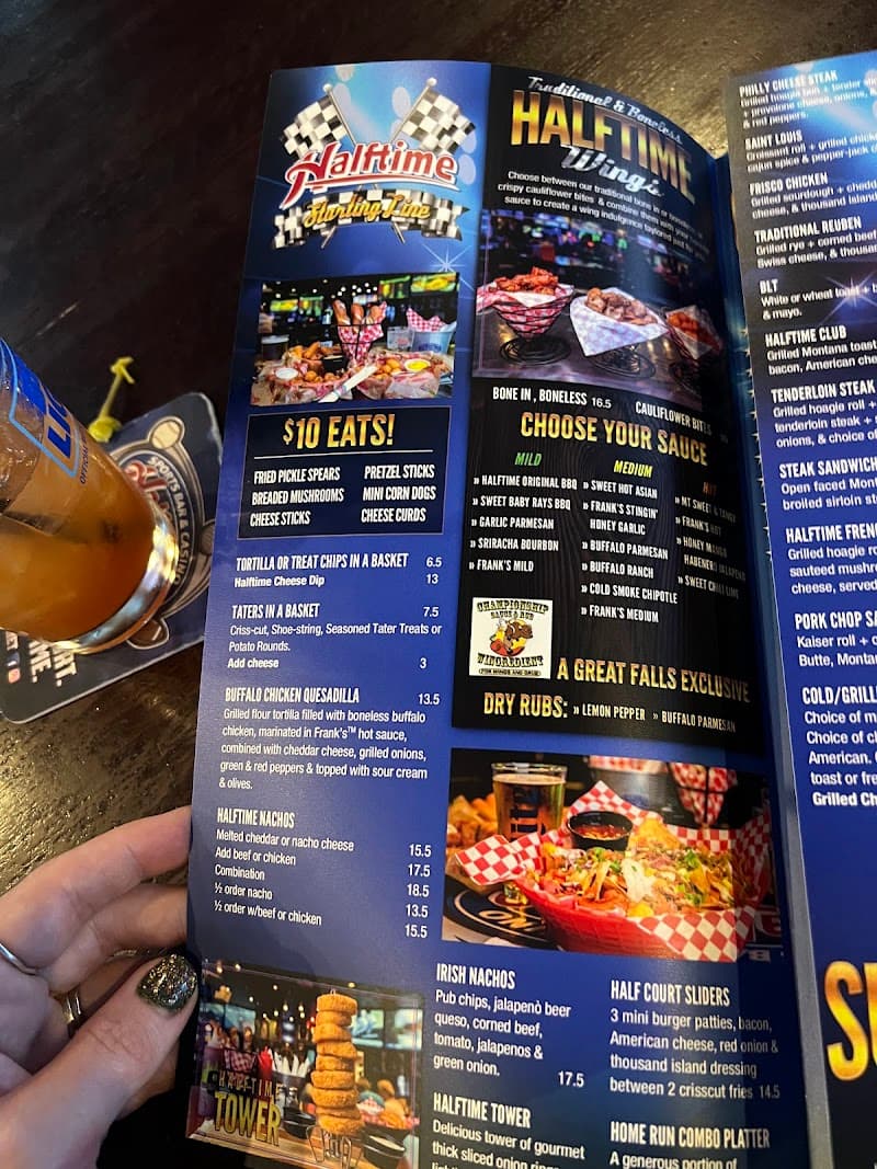 Halftime Sports Bar & Casino photo 4