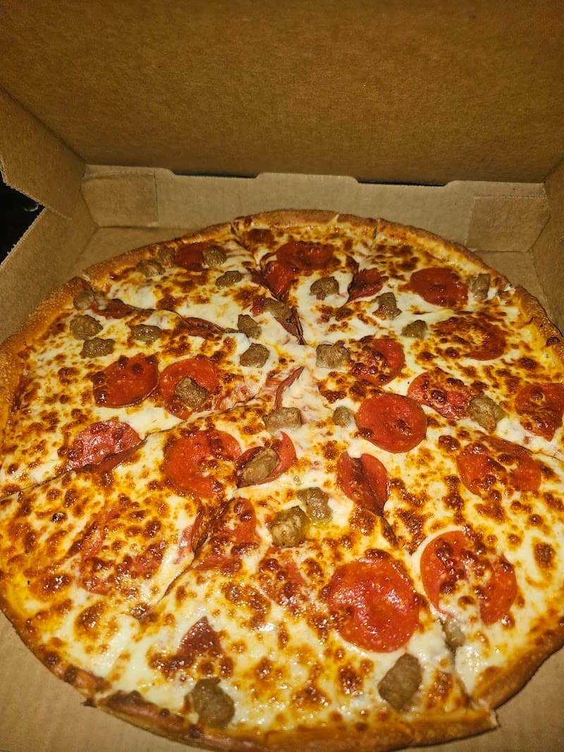 Goodfellas Pizza & Wings photo 3
