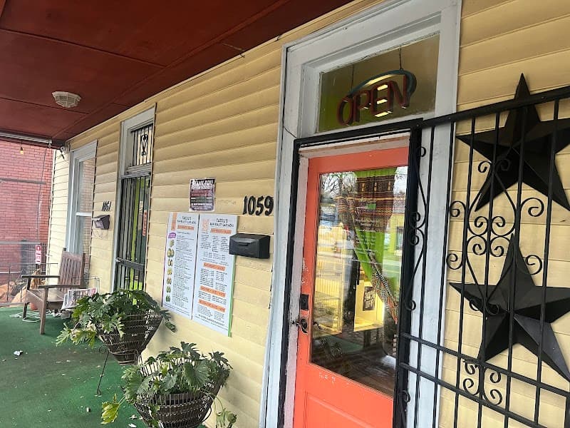 Tassili's Raw Reality Café