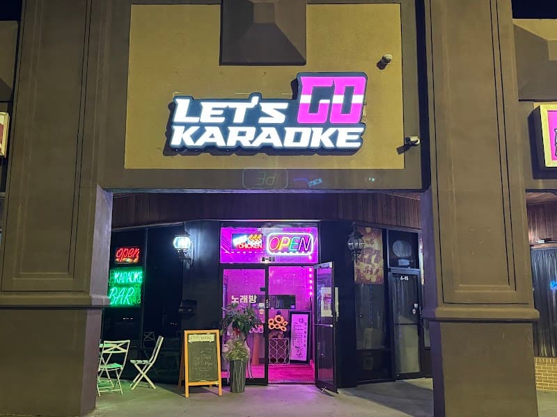 LET'S GO KARAOKE photo 3