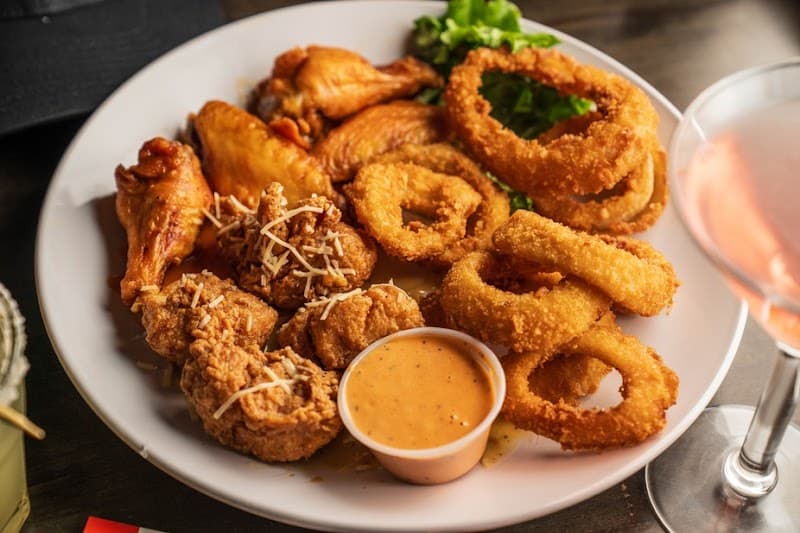 Dave's Sports Bar and Grill photo 5