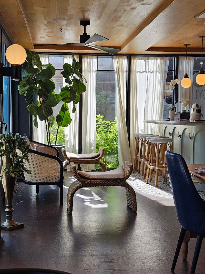 Mrs. P’s Bar & Kitchen photo 5