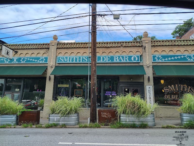 Smith's Olde Bar