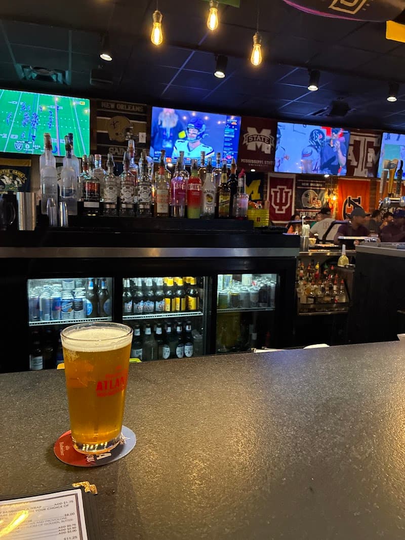 Woofs Sports Bar photo 3