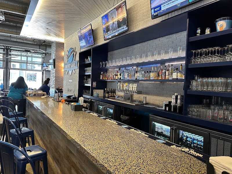 Blue Moon Brewery & Grill photo 4