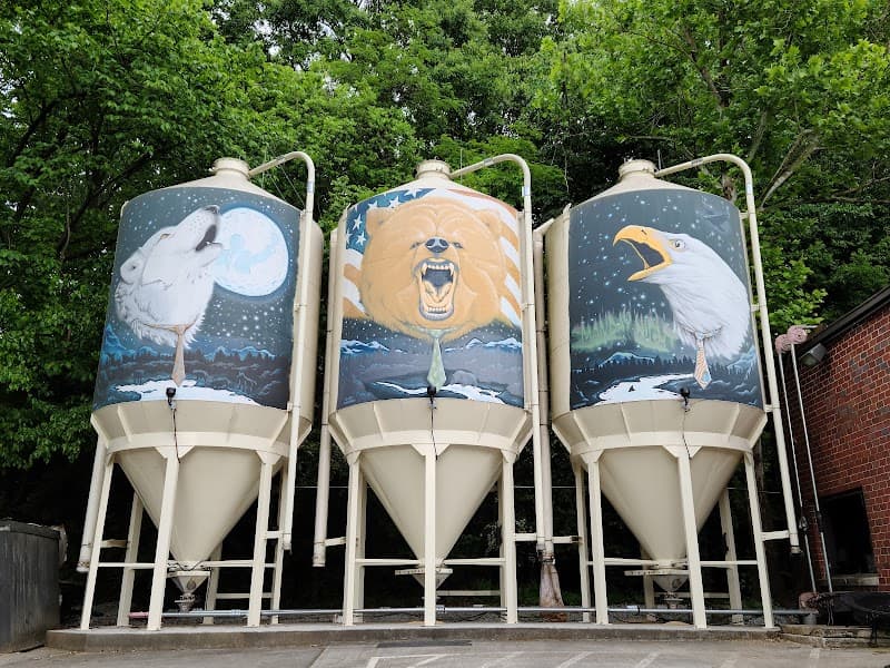 Monday Night Brewing - The Grove photo 4