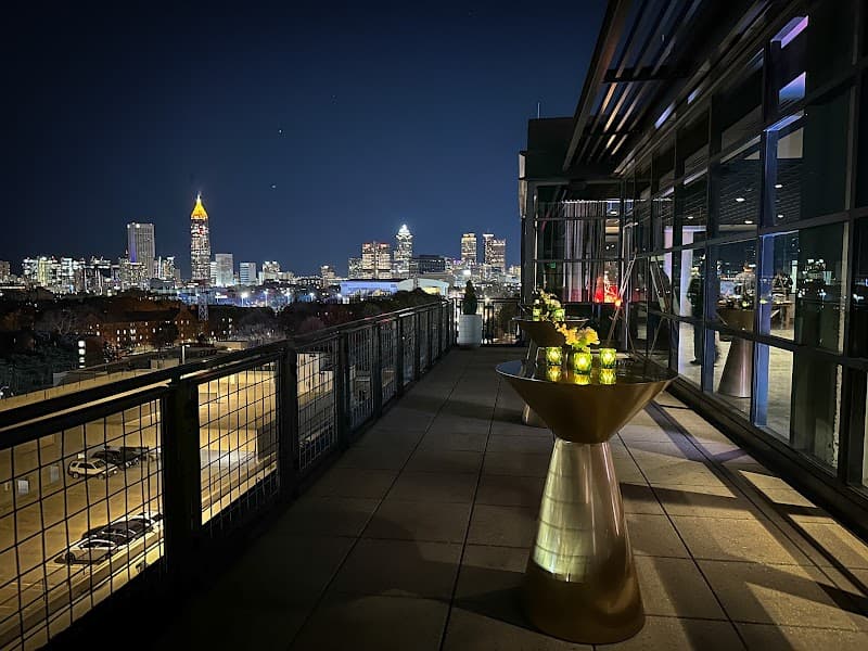 Summit at 8West