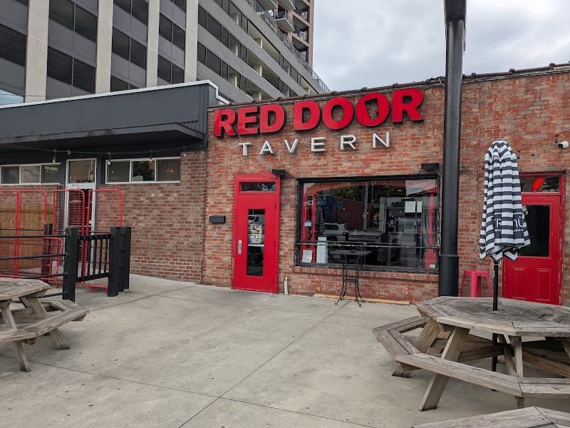 Red Door Tavern photo 4