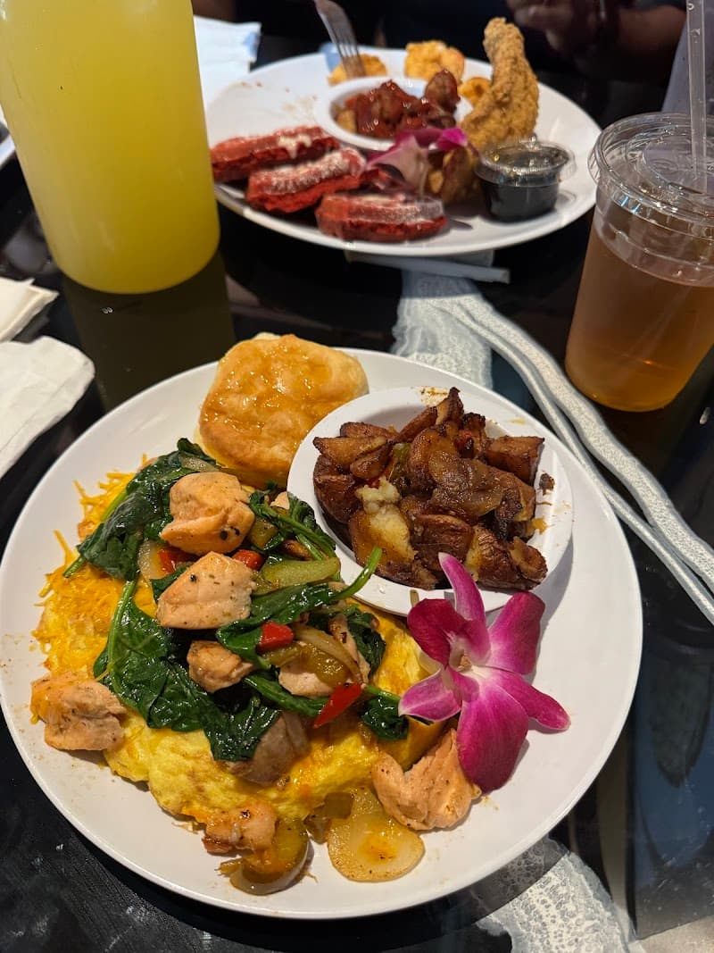 T'S BRUNCH BAR CUMBERLAND MALL photo 3