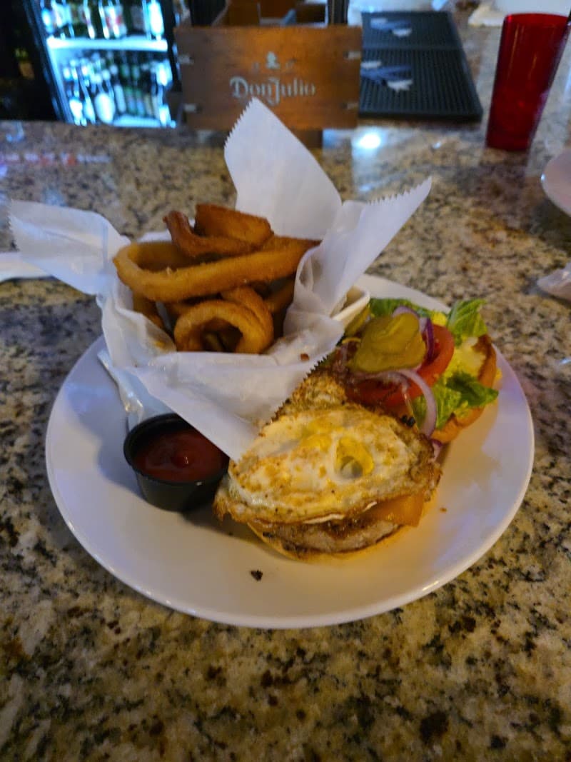 656 Sports Bar & Grille photo 4