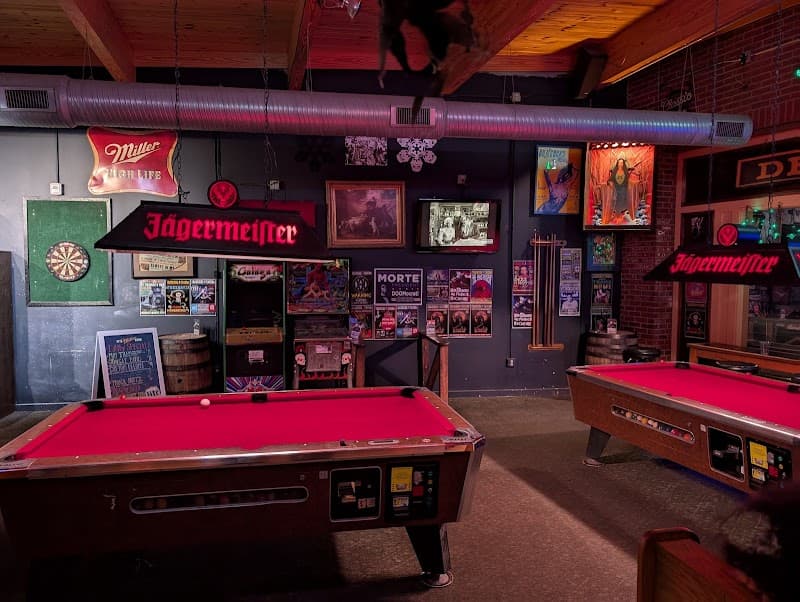 Trackside Tavern photo 2