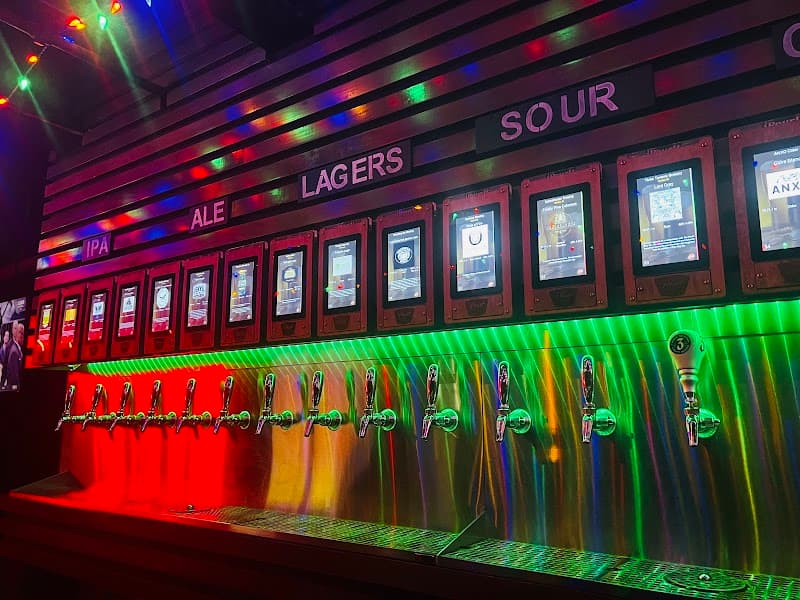 Pour Taproom: Midtown photo 4