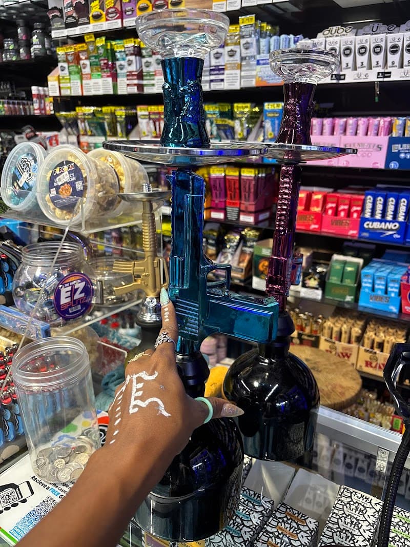 Cloud 9 Smoke, Vape, & Hookah Co. - Little 5 Points photo 2