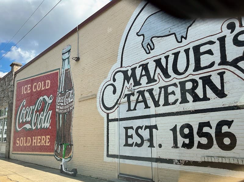 Manuel's Tavern photo 3