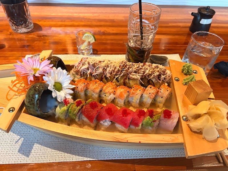 Osha Thai Sushi Galleria photo 3