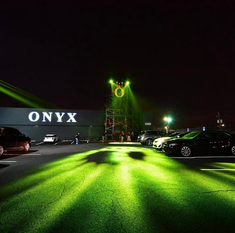 Onyx photo 3