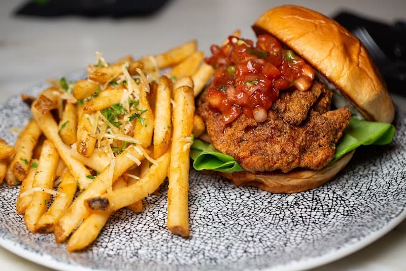 Rowdy Tiger Whiskey Bar & Kitchen photo 2