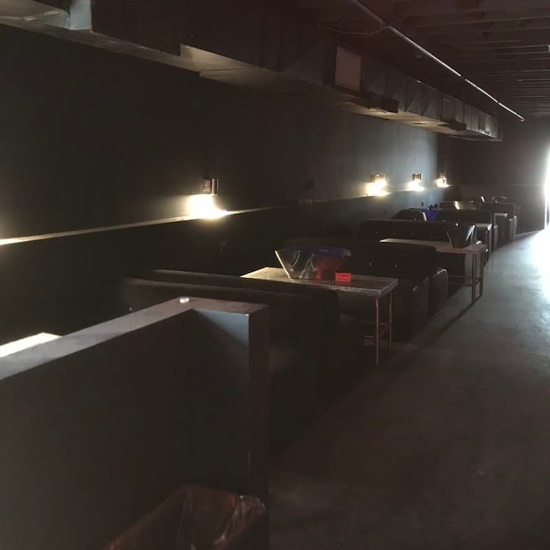 Royal Peacock Lounge photo 4